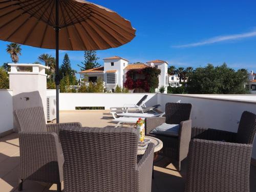 Carvoeiro Bay H - Modern townhouse very central