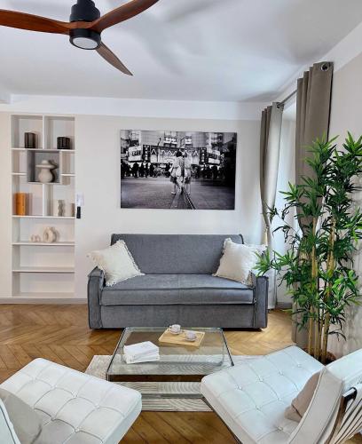 Champs Elysees - Prestige apartment with lift for 6