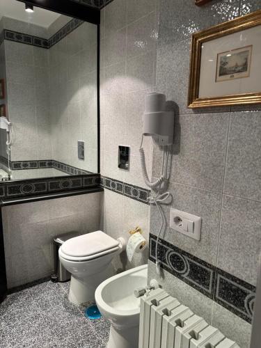 Ένα μπάνιο στο Luxury suite on the square