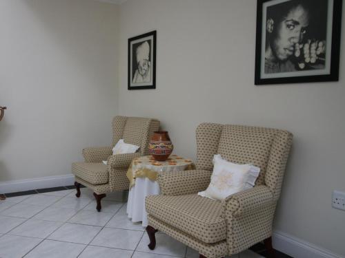 Ruang duduk di Martha's Guesthouse