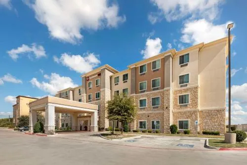 Best Western Plus Buda Austin Inn & Suites in Austin