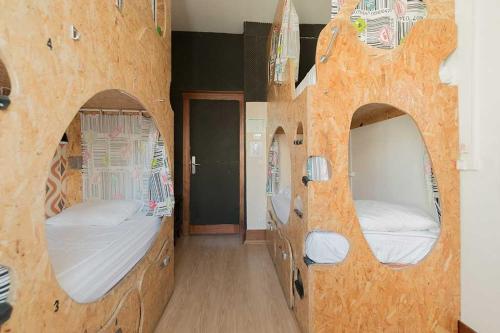 Un baño de Sunset Destination Hostel
