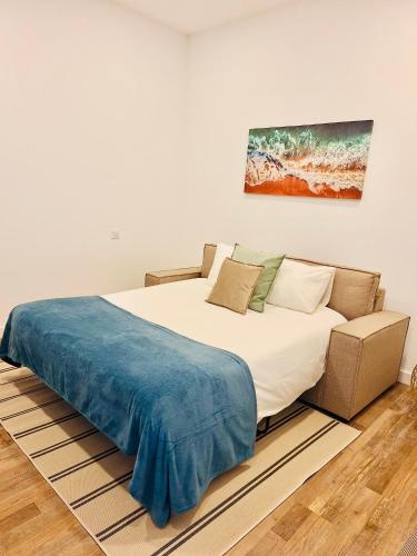 Bright apartment with garden