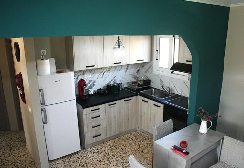 Gallery image of BK's Cozy Apartments in Míloi