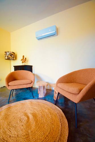 Χώρος καθιστικού στο Bohemi Design Villa's