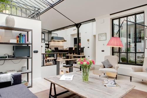 Paris Green House residence