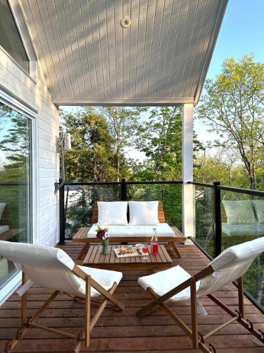 Μπαλκόνι ή βεράντα στο Chalet Komorebi with spa - Meli 1