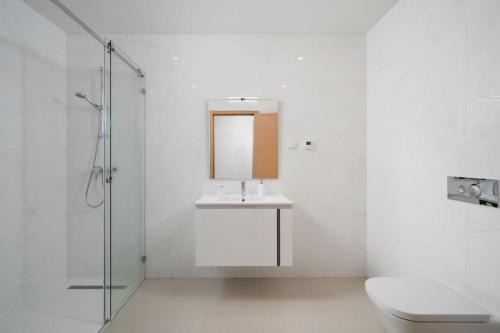 Marina View Modern Lagos Apartment photo 3