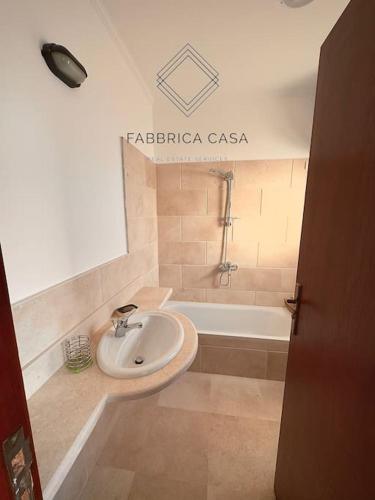 Koupelna v ubytování Astonishing Twin Villa in O-C