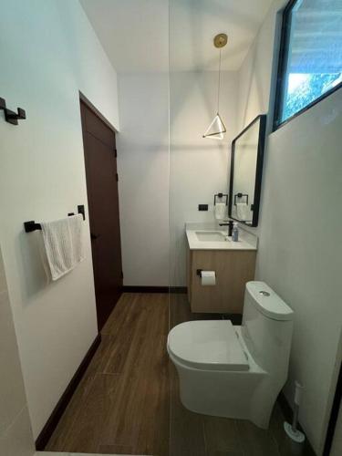 Ένα μπάνιο στο Buena Vista Home