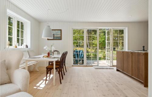 Χώρος καθιστικού στο Amazing Home In Nykøbing Sj With Wifi