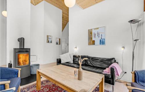Posezení v ubytování Three-Bedroom Holiday Home In Blavand