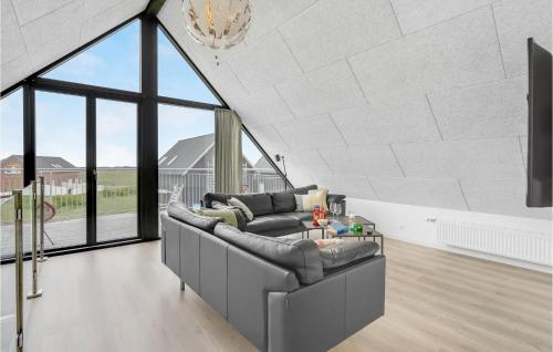 Χώρος καθιστικού στο Lovely Home In Rømø With Sauna