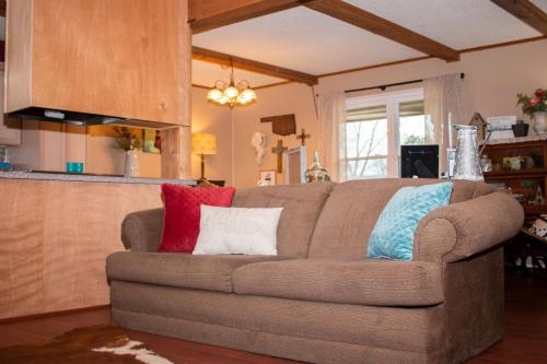 Posezení v ubytování Ranch Style Home 4 Min 2 PW Merc