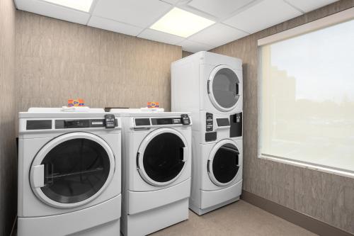 Φωτογραφία από το άλμπουμ του Home2 Suites By Hilton Kitchener σε Kitchener