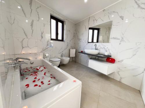 Martiry Suite Apartment photo 52
