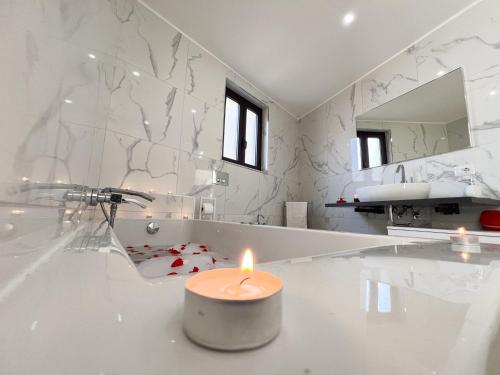 Martiry Suite Apartment photo 13