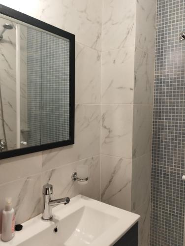 Ένα μπάνιο στο Boutique Rawson