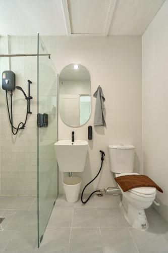 Un baño de Rosie Home, 4BR opposite One Nimman by Beginning with