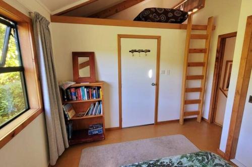 Perpustakaan di rumah percutian