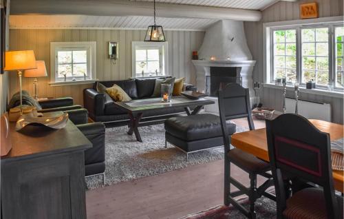 Χώρος καθιστικού στο 4 Bedroom Nice Home In Hemsedal