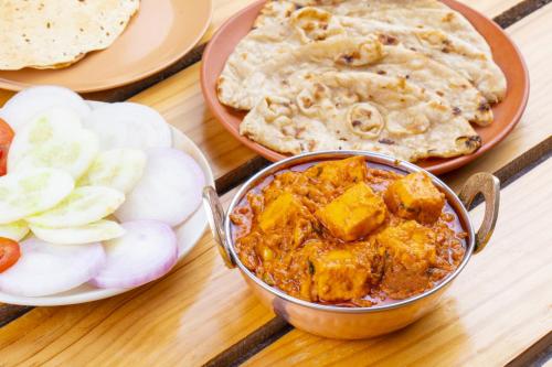 Jídlo v hotelu nebo okolí