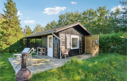 Cozy Home In Gørlev With Kitchenにある庭