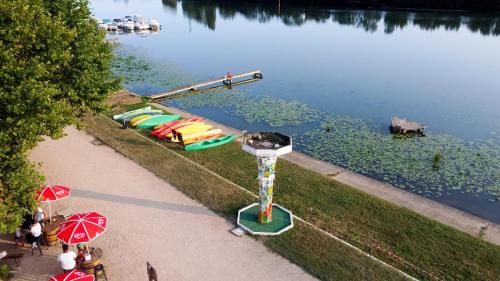 Gallery image of Camping De Thoissey *** in Thoissey