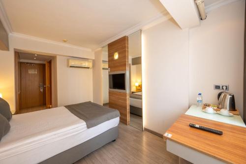 Klas Hotel Istanbul Old Cityにあるベッド