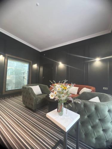 Posezení v ubytování Sapar Standart Hotel