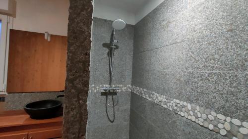 Koupelna v ubytování chalet pour amoureux à Gérardmer