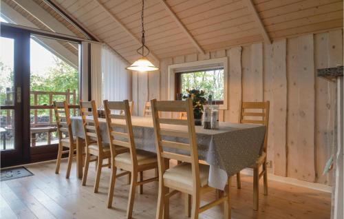 Фотография из галереи Four-Bedroom Holiday Home In Farso в городе Farsø
