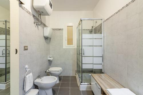 Un baño de Alghero Centro Storico, Stanza con Wi-fi e Aria Condizionata