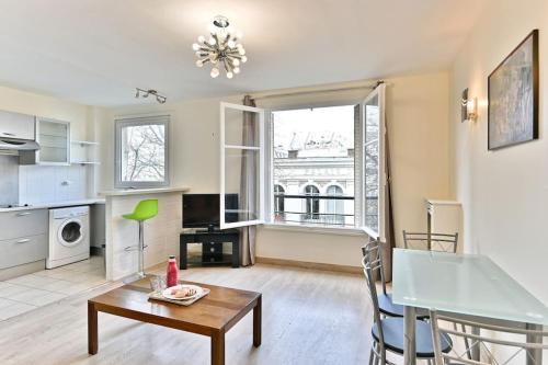 Appartement Central Avenue du Maine - II