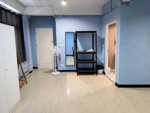 Φωτογραφία από το άλμπουμ του HOUSEMODE - BAANYAI @ Wongwian Yai στη Μπανγκόκ