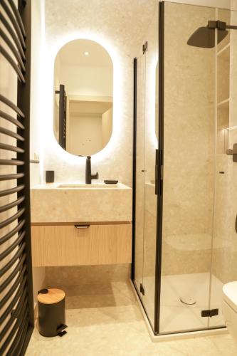 Salle de bains dans l'établissement Core Luxembourg City Royal-Studio & Parking