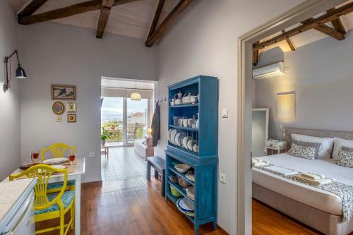 Katil atau katil-katil dalam bilik di Casa Chrysa Chania 1st floor house with amazing view