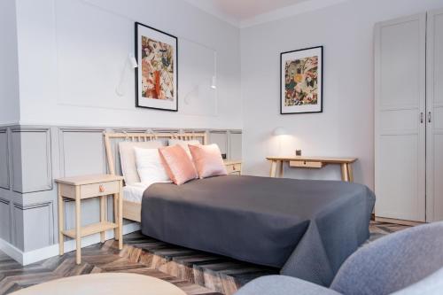 Neptunus MB By the Ses Apartments OLD TOWN