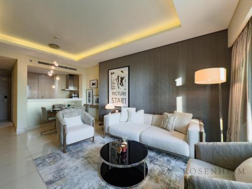 Spacious & Cozy 1BR - Stunning City View
