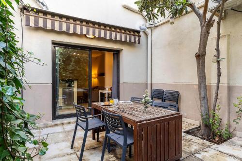 AB Poble Nou Venero