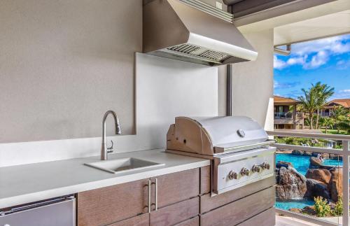 Bazén v ubytování Luana Garden Villas By Maui Resort Rentals nebo v jeho okolí