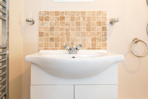 Phòng tắm tại 1 Homecroft Bungalows