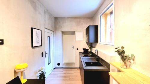 Η κουζίνα ή μικρή κουζίνα στο Wohnung im Zentrum von Göttingen