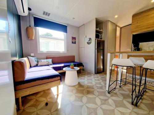 Camping Del Mar 52, Mobile Home Excellence, 3 chambres, 6 personnes, bord de mer