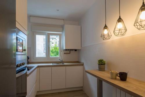 Η κουζίνα ή μικρή κουζίνα στο Renovated appartement in Santander