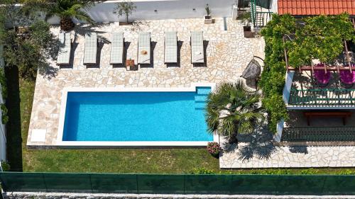 Kolam renang di atau dekat dengan Villa Josip near Omiš , private pool