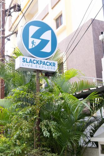 a sign for arakaklezlezlezlezlezlezlezlezlezlez at Slackpackr Hyderabad in Hyderabad
