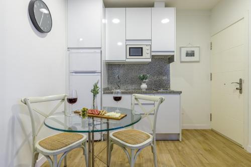 Comedias II & old town by ELE Apartments