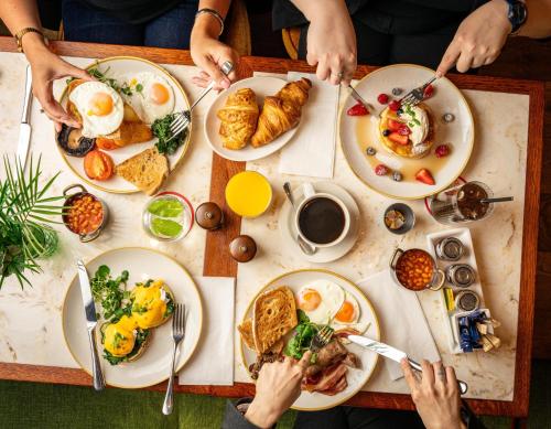 Φαγητό σε αυτό το ξενοδοχείο ή κάπου εκεί κοντά