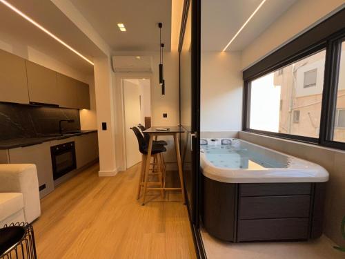Fotografie z fotogalerie ubytování BlueMotion - CruiseNest Complex v destinaci Piraeus